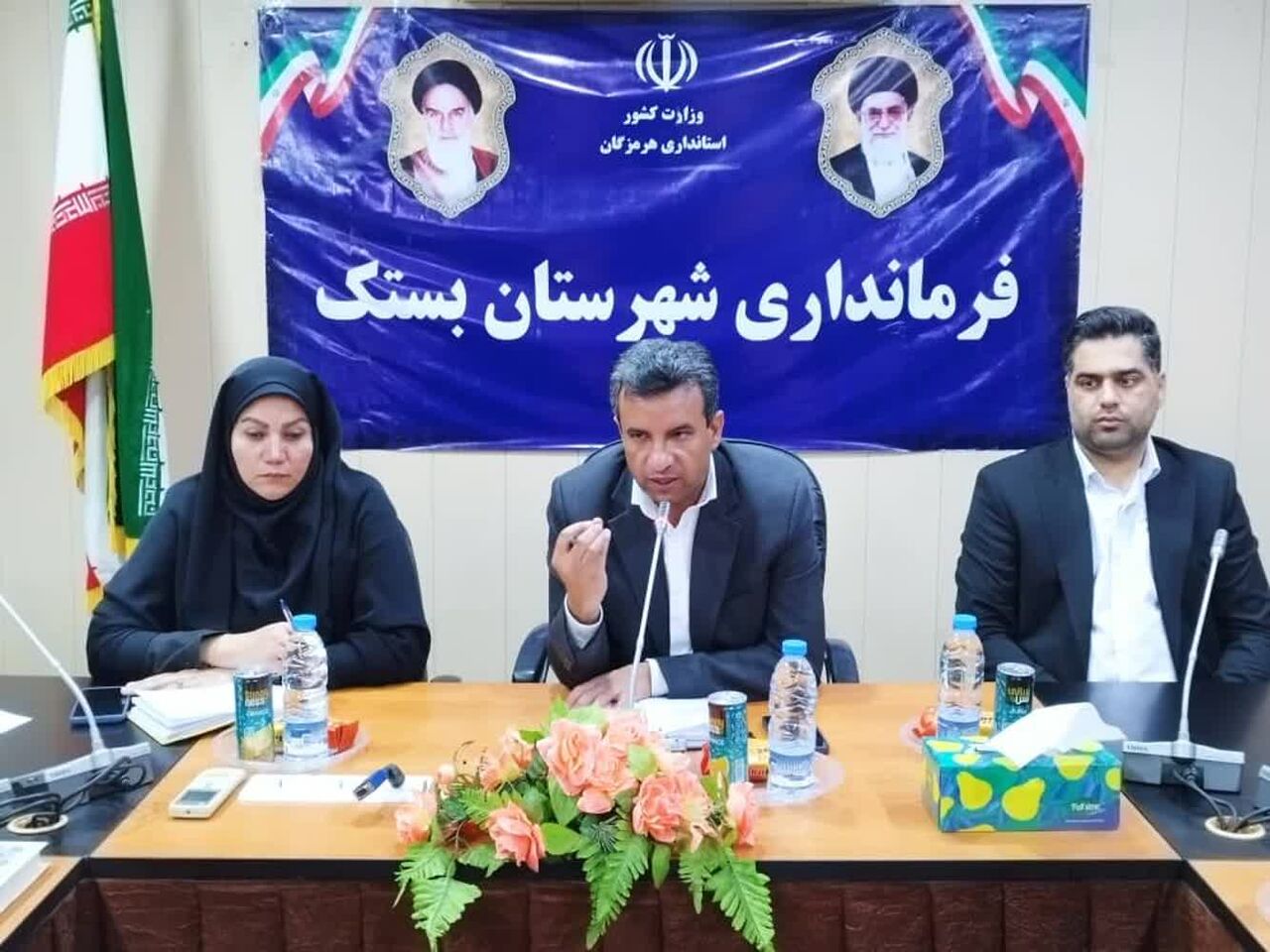 همایش دهیاران بستک؛ تاکید بر مقابله با پشه آئدس، امنیت مدارس و توسعه اقتصادی روستاها
