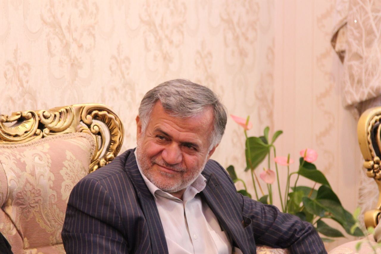 دبیرکل حزب موتلفه با خانواده سرلشکر شهید شادمانی دیدار کرد