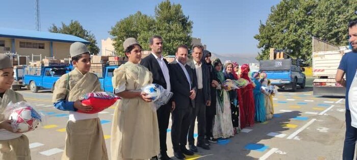 تجهیزات ورزشی و بهداشتی در مدارس کهگیلویه و بویراحمد توزیع شد