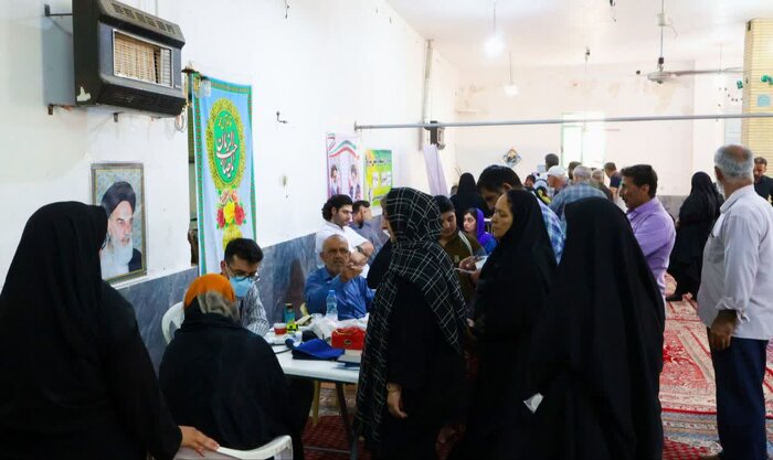 ارائه خدمات درمانی رایگان به ۲۱۰ نفر از اهالی مربچه رامهرمز
