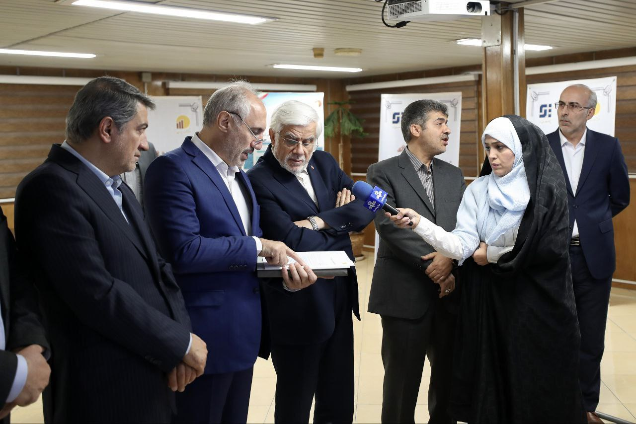 عارف:دولت چهاردهم با مرکز آمار ایران دستوری برخورد نمیکند