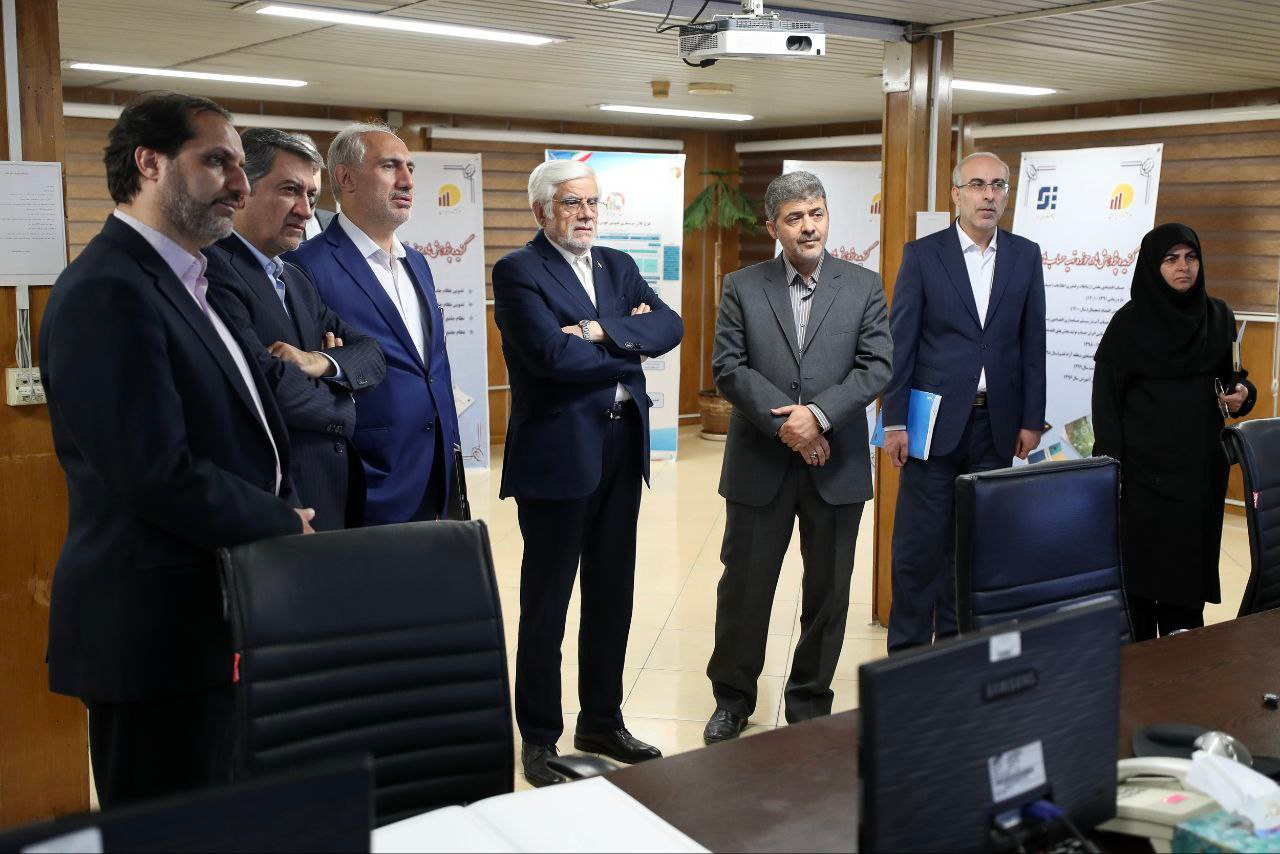 عارف:دولت چهاردهم با مرکز آمار ایران دستوری برخورد نمیکند