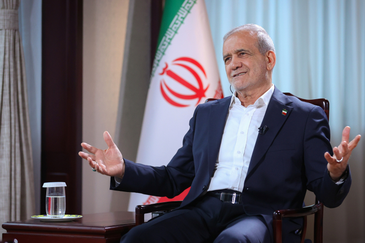 پزشکیان: اگر حامیان چندجانبهگرایی متحد نباشند، یکجانبهگرایان بر آنها غلبه میکنند