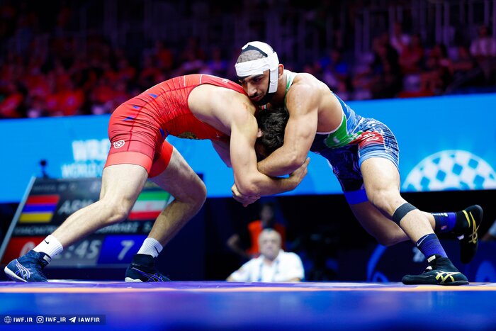 برای دانیال، شیرِ زخمی، فداکار و بیریا؛ آقای دبیر، لطفاً ۳ میلیارد