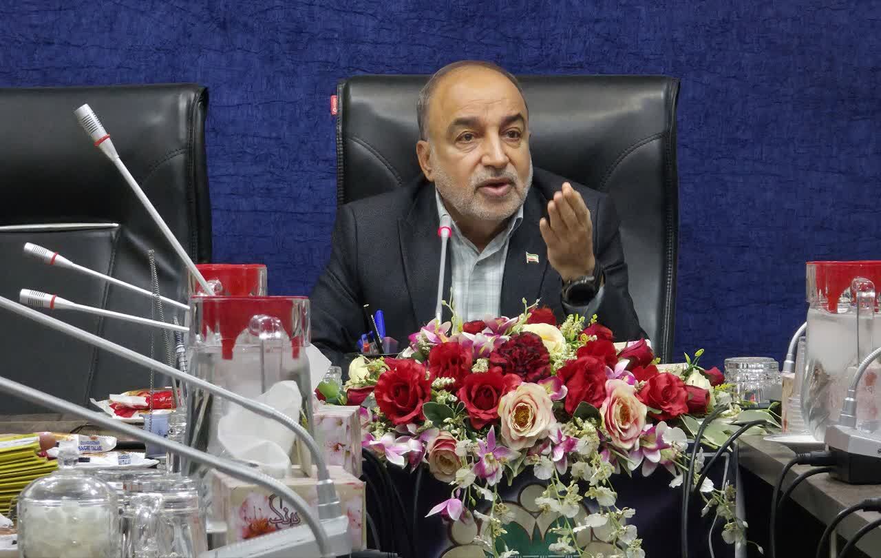 مدیریت شهری باید در میدان تبلیغاتِ خدمت، آرایش جنگی بگیرد