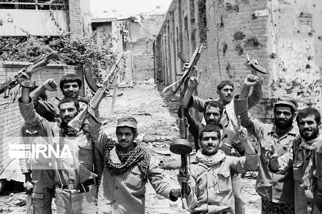 جانشین سپاه بندرانزلی: نقطه عطف دفاع مقدس شکست اراده دشمن توسط مردم بود