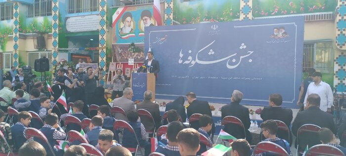 آغاز جشن شکوفه‌ها / بیش از یک میلیون کلاس اولی درس