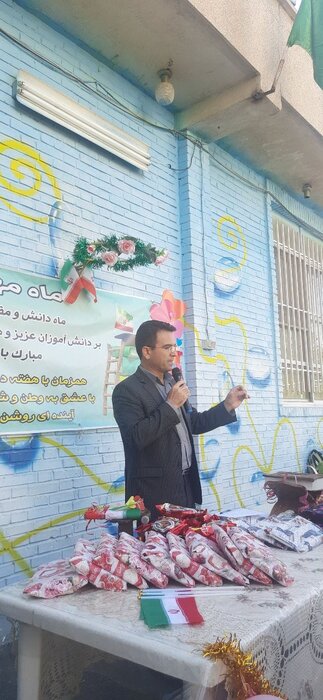 تاکید مدیر آموزش و پرورش استثنایی فارس بر مهارت‌آموزی همپای کتاب‌های درسی