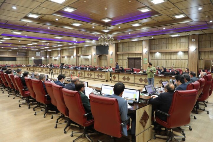 استاندار ایلام: حل علمی مشکلات و اشتغالزایی، اولویت نخست مدیران استان باشد