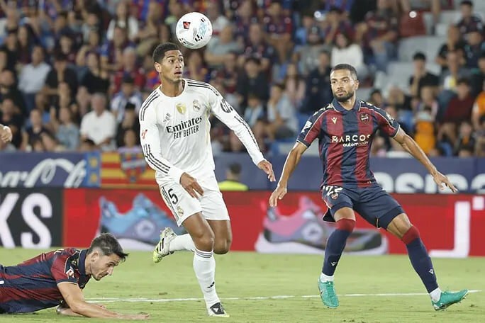 کهکشانیها لوانته را درهم کوبیدند؛ صدرنشینی مقتدرانه رئال در لالیگا