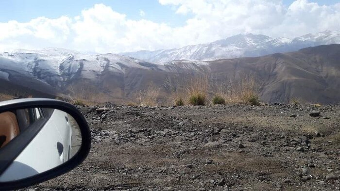 نخستین برف پاییزی ارتفاعات بلده مازندران را سفید پوش کرد