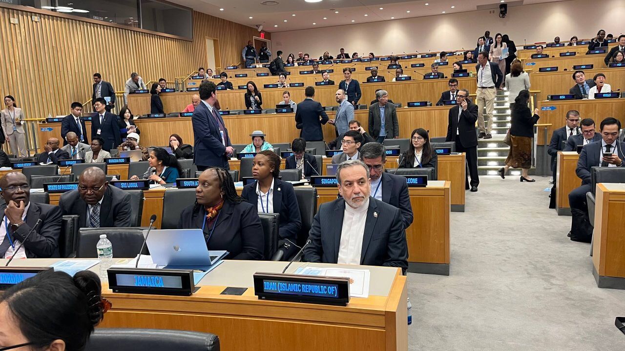 Araghchi izraža zaskrbljenost zaradi enostranskih prisilnih ukrepov