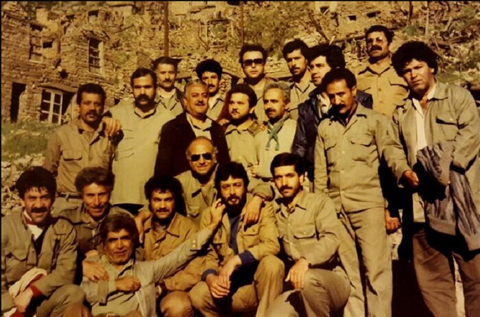 روایتی از اعزام خوانندگان به مناطق جنگی؛ نام هنرمندانی که ثبت نشد