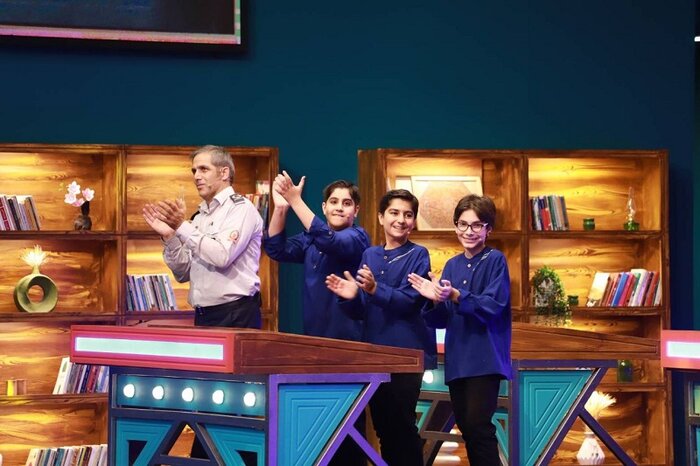 پخش «دونقطه» با تجلیل از امدادگران و همکاری دو پیشکسوت در رادیو نمایش