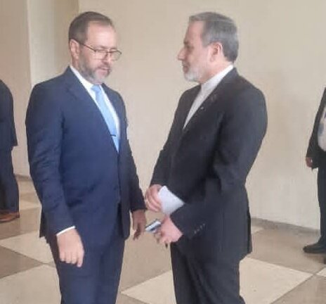 عراقچی با وزیران امور خارجه ونزوئلا، اوگاندا و معاون وزیر امور خارجه چین دیدار کرد