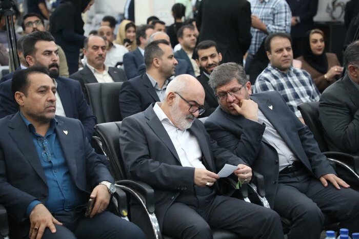 قطار پنج ستاره اهواز- خرمشهر به مشهد به بهرهبرداری رسید