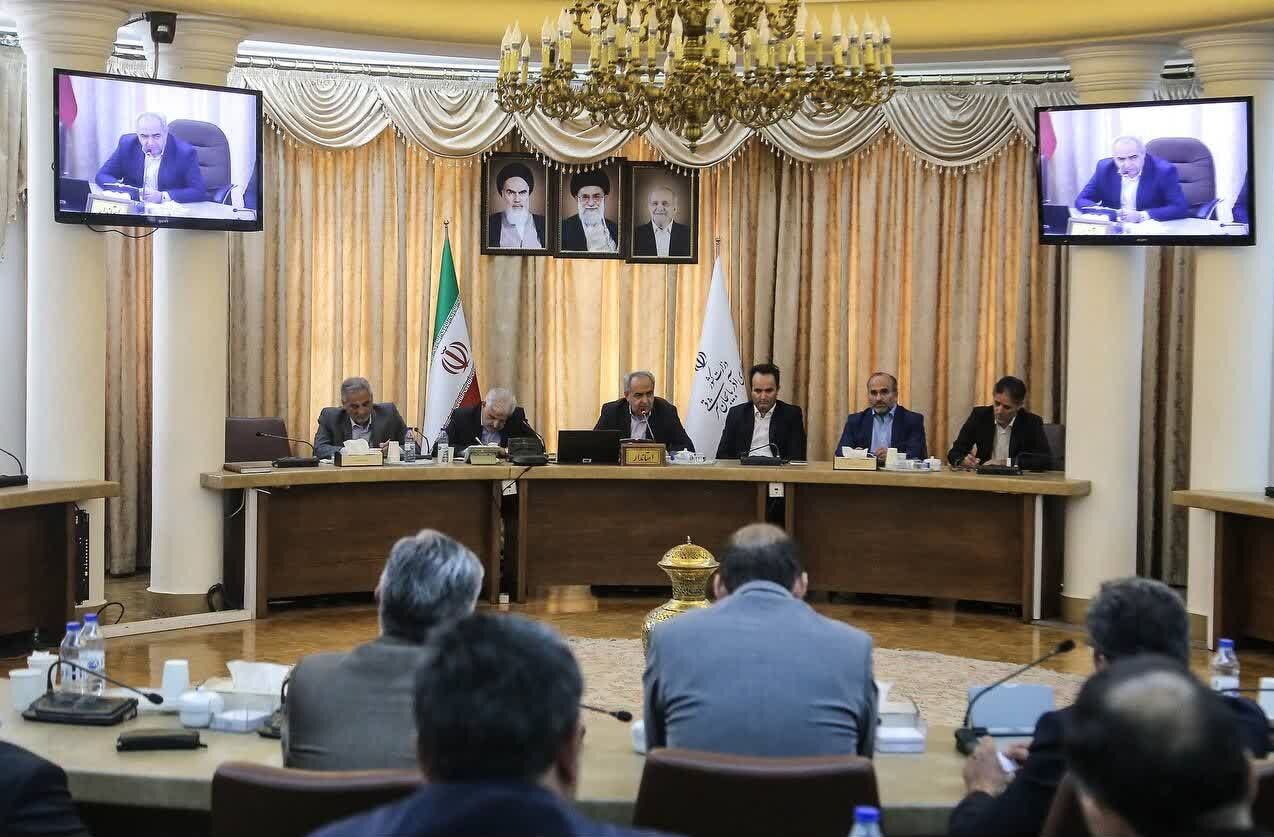 استاندار آذربایجان شرقی: هیچ فرد یا گروهی حق ندارد خانواده شهدا را مصادره کند استاندار آذربایجان شرقی: هیچ فرد یا گروهی حق ندارد خانواده شهدا را مصادره کند