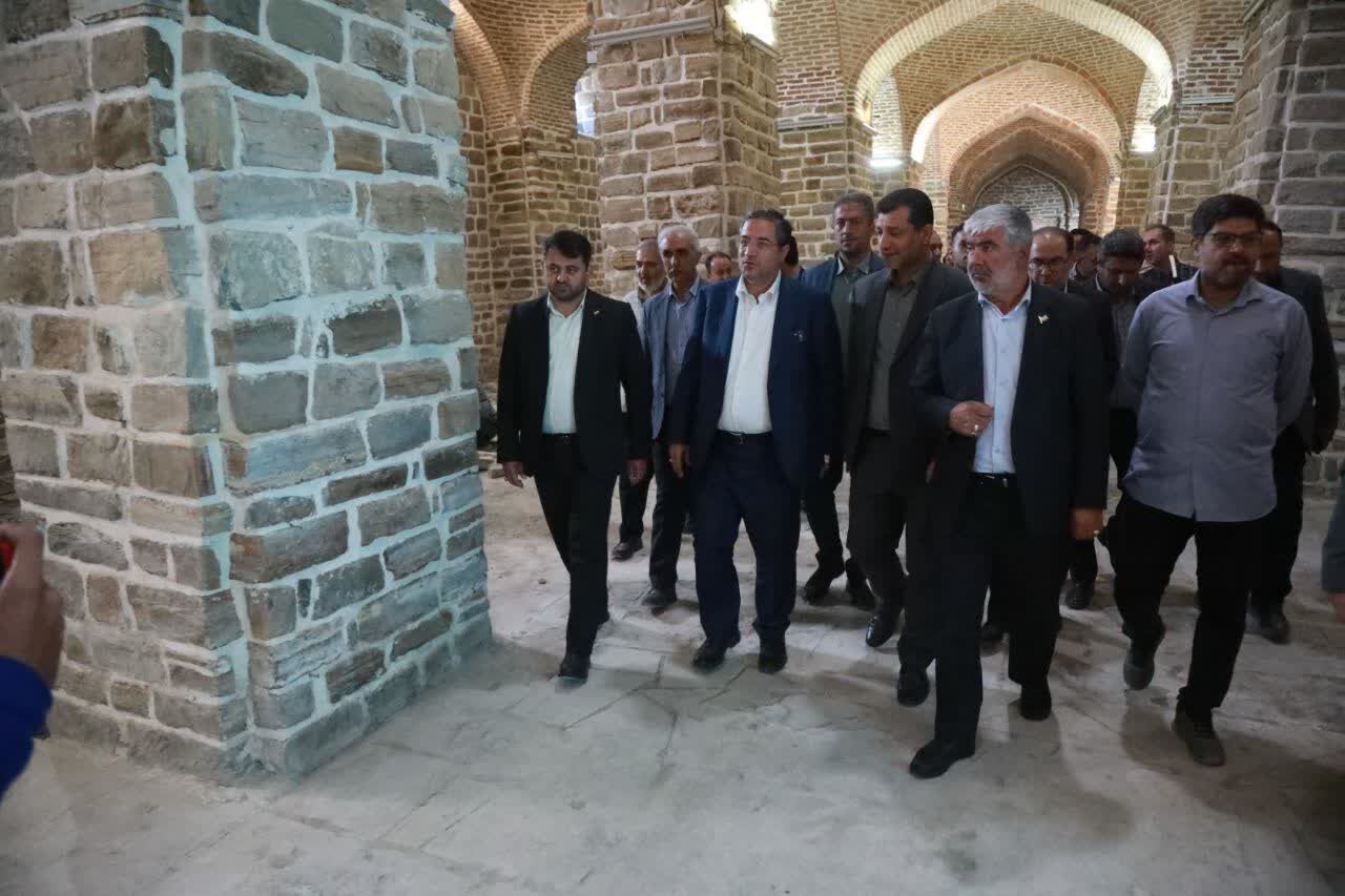 ورود استاندار آذربایجانغربی به ماجرای ثبت جهانی مسجد جامع ارومیه ورود استاندار آذربایجانغربی به ماجرای ثبت جهانی مسجد جامع ارومیه