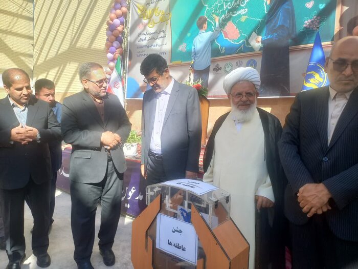 استاندار یزد: جشن عاطفه‌ها، جلوه‌ای از همدلی اجتماعی و عدالت آموزشی است