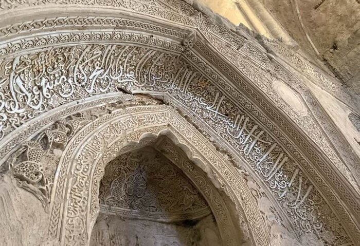 تنهایی و تخریب تدریجی میر زبیر در سیرجان