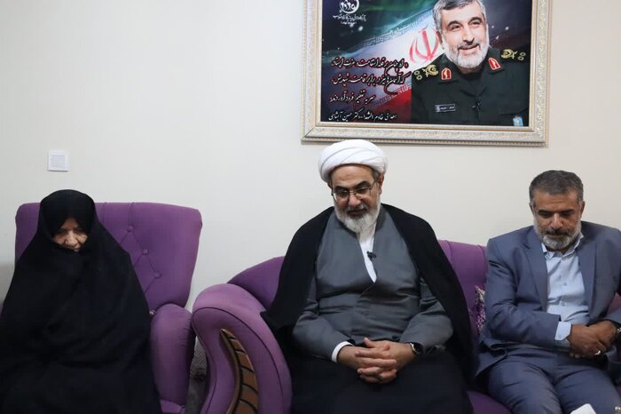 نقش درخشان سردار حاجیزاده در ساخت موشک/انقلاب با خون شهدا پایدار شده است