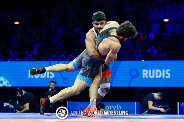 ۴ مدال رنگارنگ فرنگیکاران در شب نخست/ هتریک طلایی اسماعیلی و فرخی در ریاض