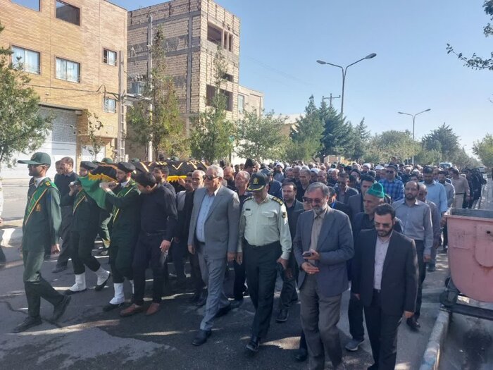 مادر شهیدان «مزینانی» در داورزن خراسان رضوی آرام گرفت