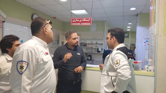 انحراف مینی بوس در جاده آبادان به ماهشهر ۲۴ مصدوم بر جا گذاشت