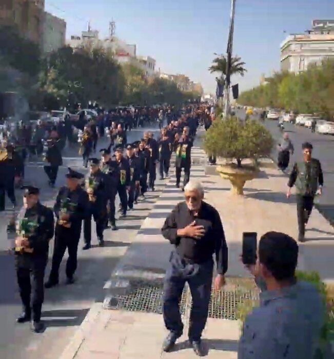 سوگواری خادمان و زایران بانوی کرامت