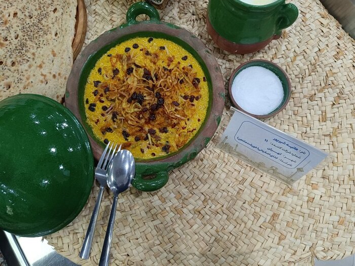 وقتی پای تاریخ به سفره غذا باز میشود/ از خورشت مورد علاقه شاه عباس تا گردو کباب افشاریه