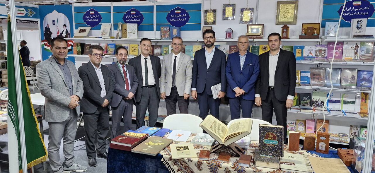 محافظ السليمانية العراقية: تعزيز التعاون الثقافي بين إيران وإقليم كردستان ضرورةٌ ملحّة محافظ السليمانية العراقية: تعزيز التعاون الثقافي بين إيران وإقليم كردستان ضرورةٌ ملحّة