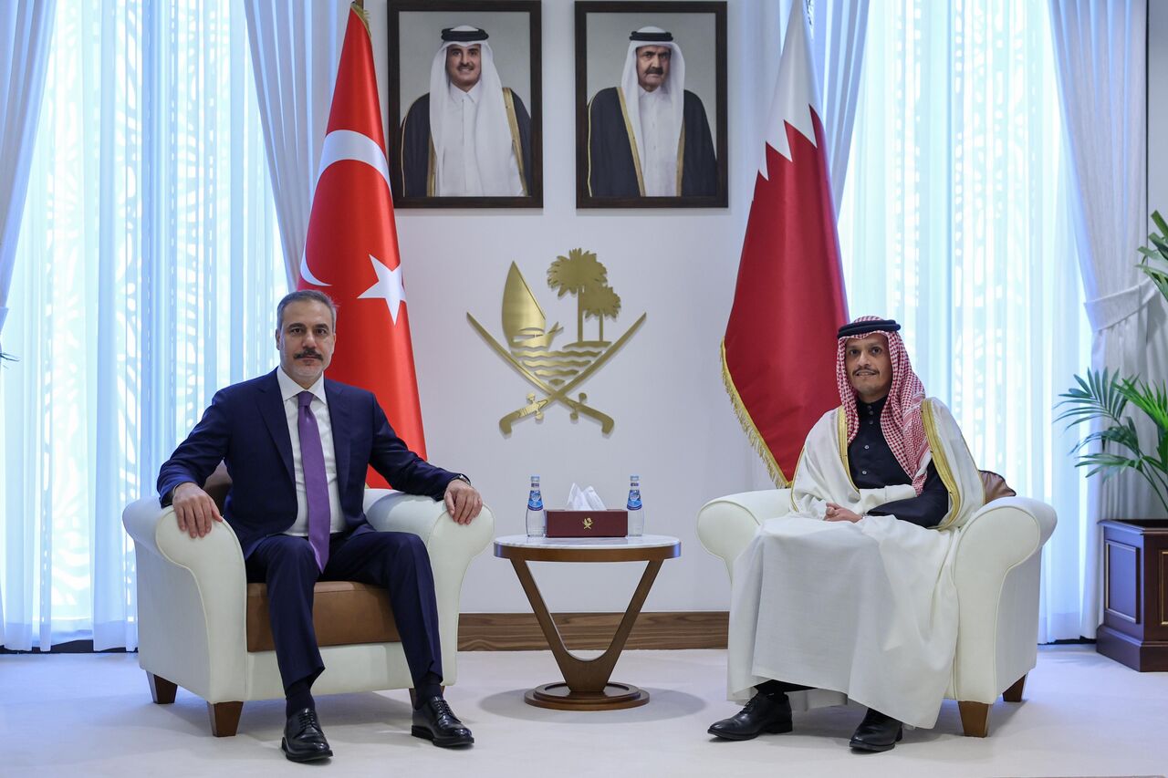 بررسی آخرین تحولات منطقه در گفت وگوی تلفنی وزیران خارجه قطر و ترکیه