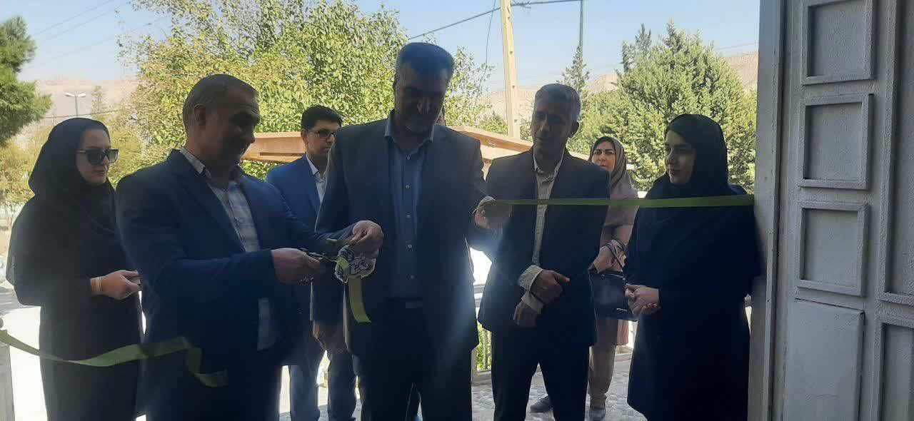 معاون استاندار ایلام: دولت حامی کارآفرینان است