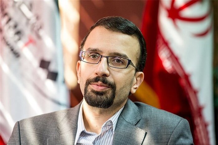 فرش ایرانی بی‌نیاز از تبلیغات نیست/ وجود ترجمه‌های عاری از روح ملی در بازار