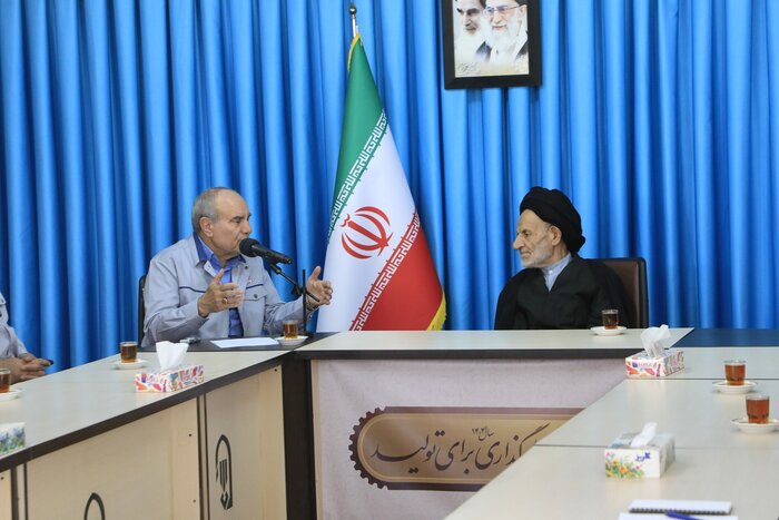 امام جمعه بیرجند: آینده اقتصادی ایران در گرو جهاد اقتصادی و مبارزه با سلطه‌گری جهانی است
