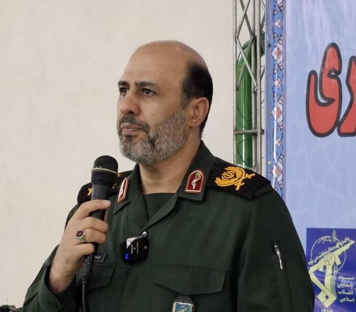 فرمانده سپاه البرز: تا آخرین قطره خون پای شهدا می ایستیم