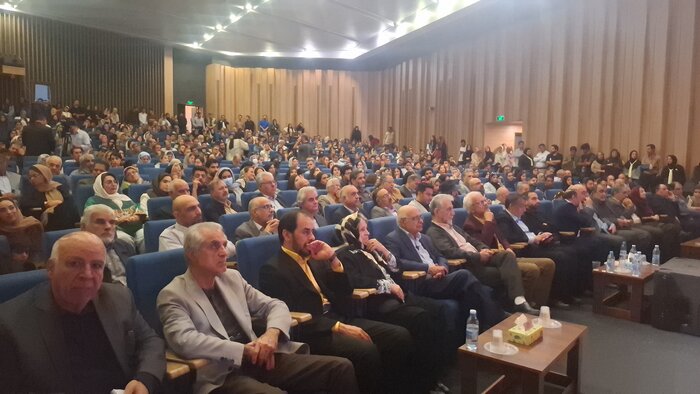 استاندار کرمان: تحقق کرمانِ‌بَرفراز با تکیه بر ظرفیت‌های فرهنگی و تمدنی‌ مورد تاکید است‌