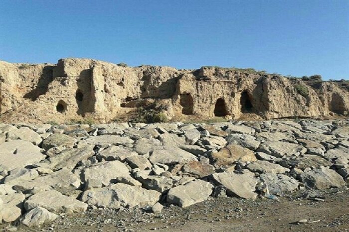 قلعه اولتان پارسآباد در انتظار بازسازی