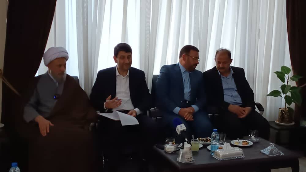 برق بر کیفیت ارتباطات تأثیر گذاشته است.