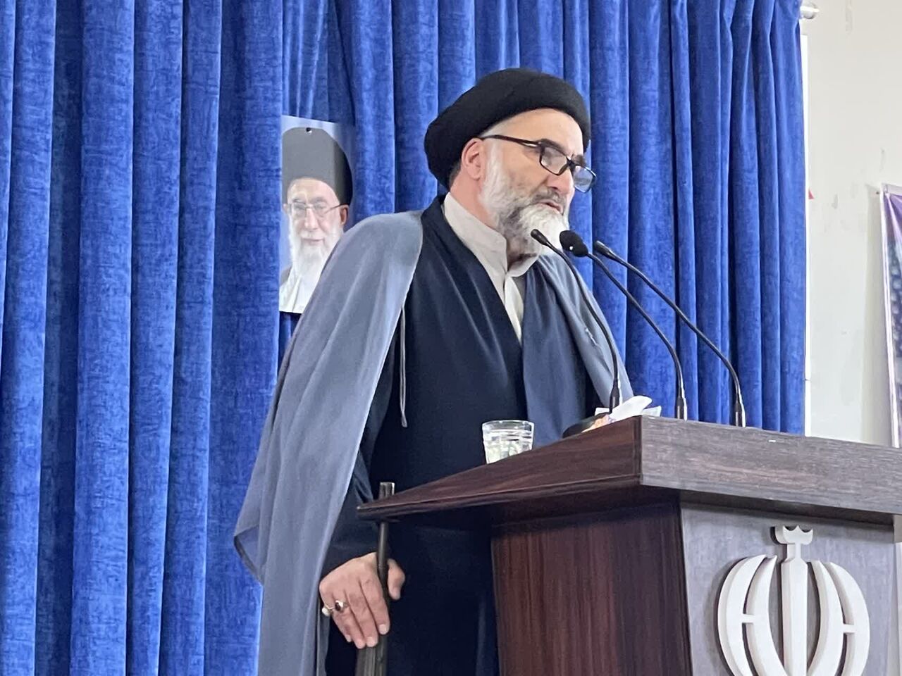 امام جمعه نوشهر: بصیرت و حفظ وحدت عامل پیروزی نظام اسلامی در برابر دشمنان است