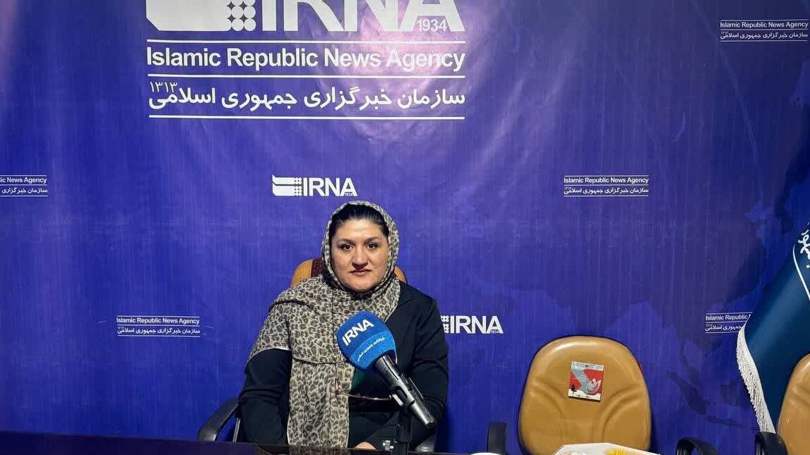 سایه سنگین بی‌مهری بر بوم‌های همدان؛ وقتی هنرمند برای دلش کار می کند، نه درآمد
