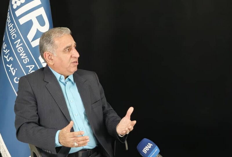 معاون استاندار فارس: از انتقاد سازنده استقبال می کنیم/باج خواهی با نقد متفاوت است