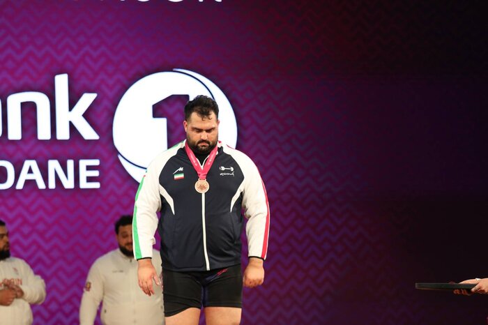 جباری: وزنهبردار عراق زنگ خطر را به صدا درآورد/ تاریخسازی دور از انتظار نیست