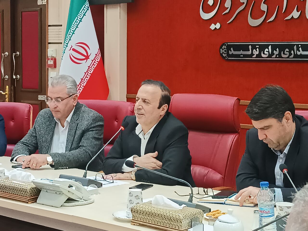استاندار: مدرسه‌سازی با کمک صاحبان صنایع قزوین در مسیر پیشرفت قرار دارد