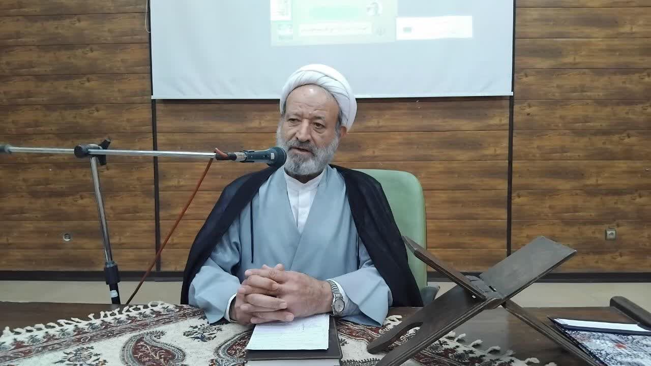 امام جمعه اردستان:پیام اخلاقی و انسانی حافظ، جوامع بشری را مخاطب قرار داده است