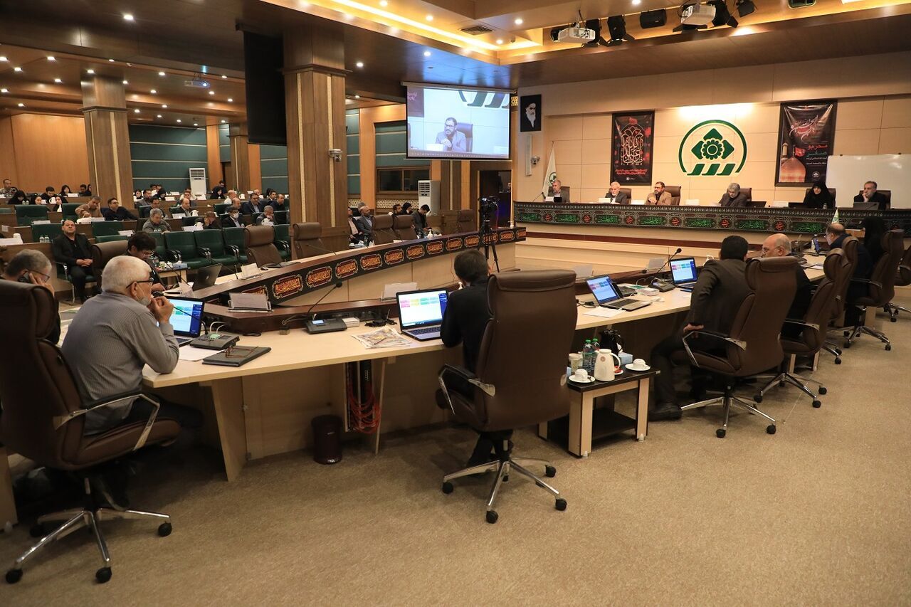 از حافظیه بدون پارکینگ تا انتقاد به تحقیر میزبانی شیراز از دربی تهران