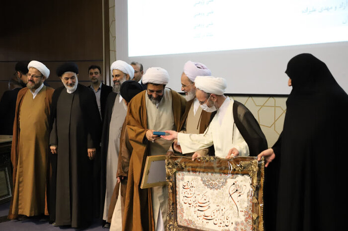 برگزاری آیین معارفه مدیر جدید حوزههای علمیه خواهران سراسر کشور در قم