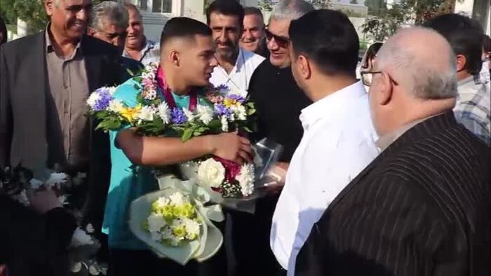 هلهله برای پسرِ بابل