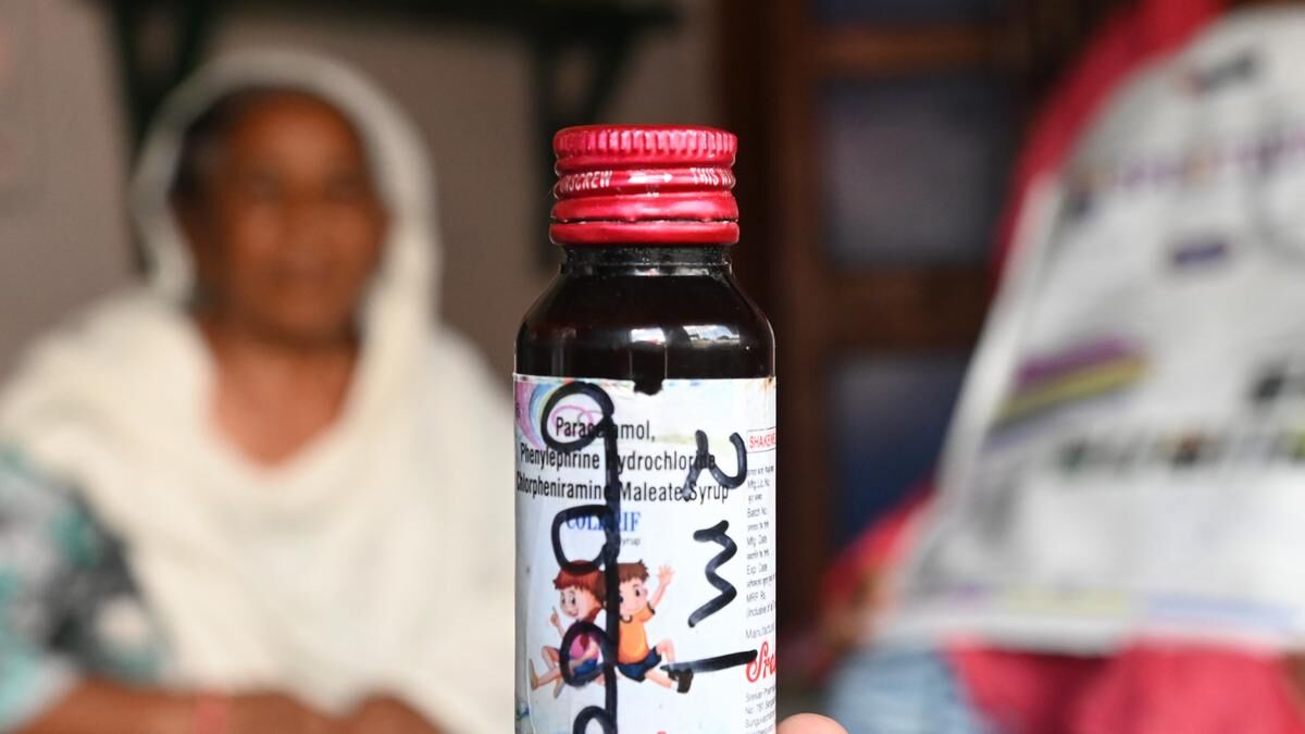 اقدام قاطع هند، تعطیلی کارخانه تولید شربت سرفه پس از فوت ۲۲ کودک