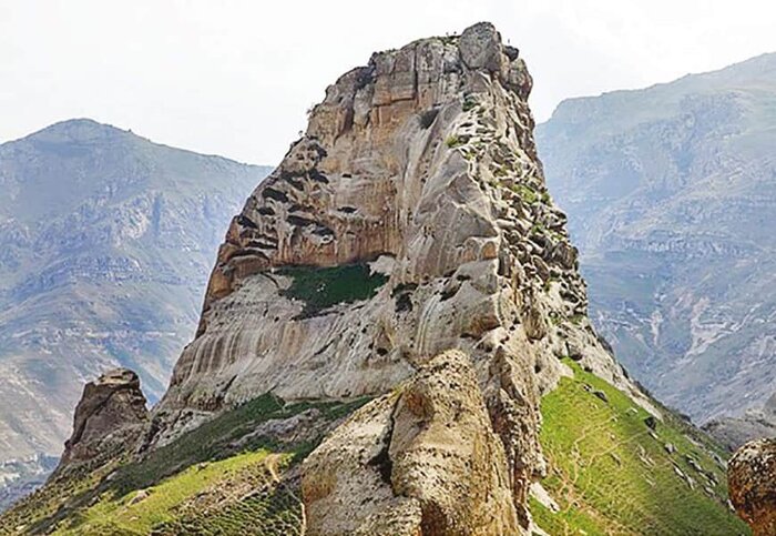 ایمنسازی دسترسی عمومی به قلعه تاریخی ۲۵۰۰ ساله